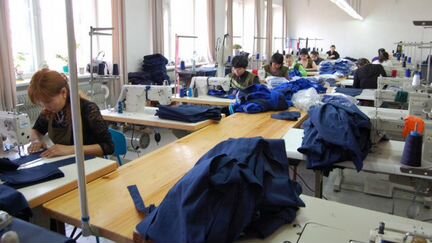 Швейный цех принимает заказы на пошив спецодежды