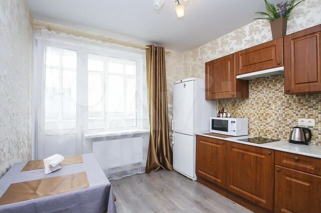 2-к. квартира, 55 м², 9/15 эт.