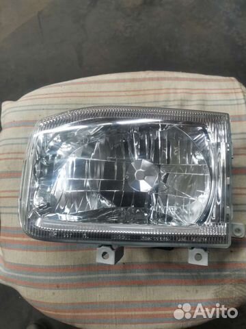 Фара Nissan pathfinder