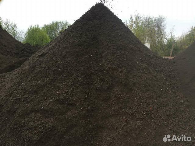 Земля плодородная. Плодородный грунт. Торф