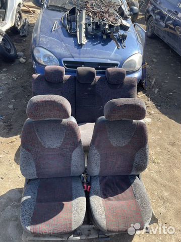 Продам сиденья лада калина