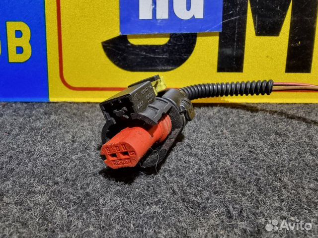 Фишка клапана фазорегулятора Opel Astra H Z18XER