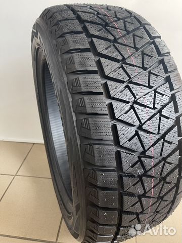 Bridgestone Blizzak DM-V2 215/70 R16 100S