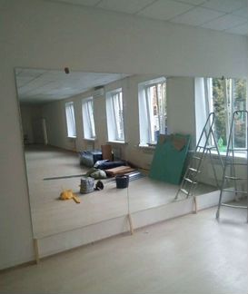 Зеркало для фитнеса