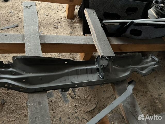 Усилитель жабо рамка Toyota Corolla 150