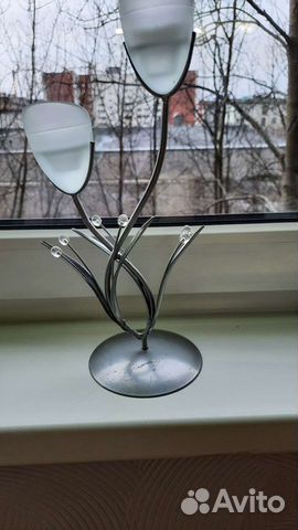 Подсвечник на 2свечи.И одна свеча новая