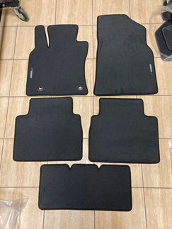 Автоковрики для Toyota всех моделей в наличии