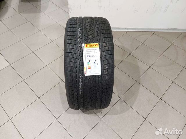 Pirelli Scorpion Winter 325/35 R22 114V