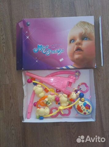 Игрушка на детскую кроватку