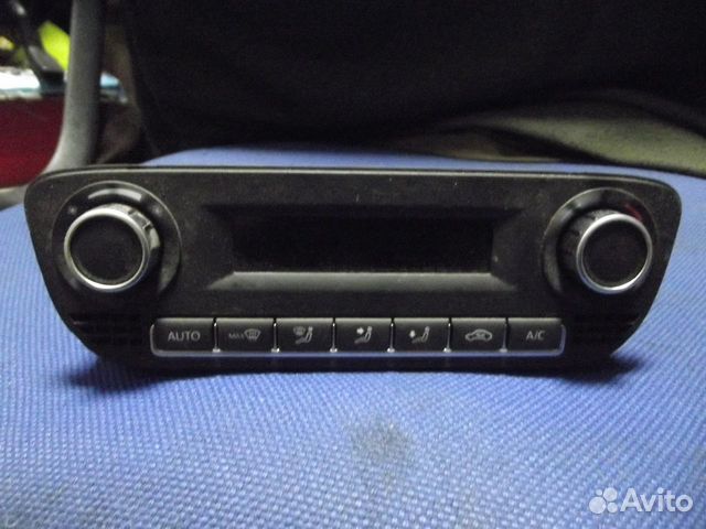 Блок управления климатом VW polo (SED) 2011)