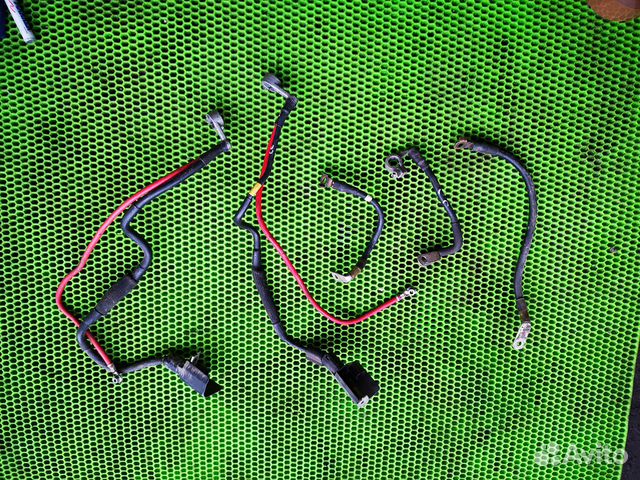 Клемма провод минус плюс на VW Passat B7 CC B6