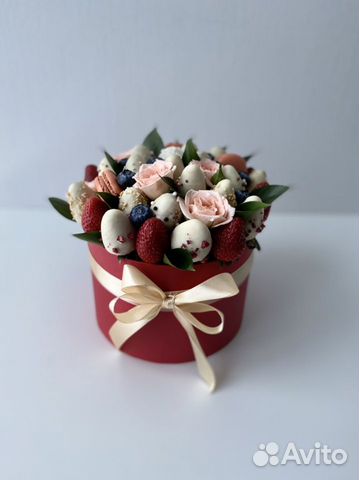 Съедобные букеты, шоколад, клубника