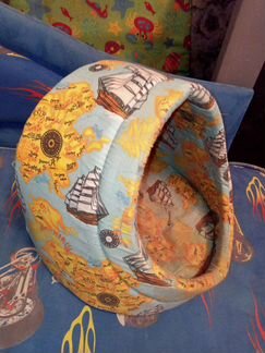 Лежак домик с подушкой или торс