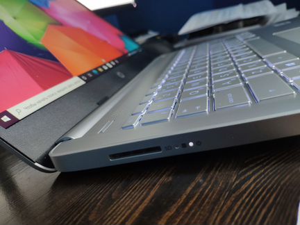 Ноутбук HP i3-1005G1 / 8Gb DDR4 / 256 Gb SSD M2