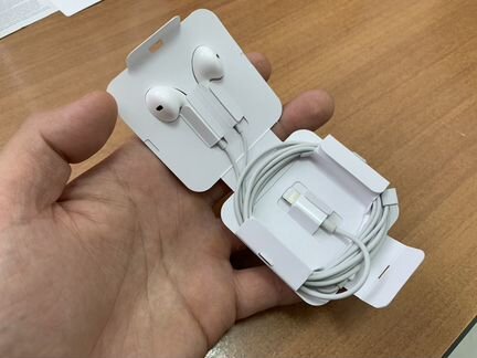 Оригинал наушники Apple EarPods Lightning