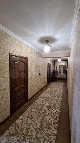 2-к. квартира, 84 м², 6/10 эт.