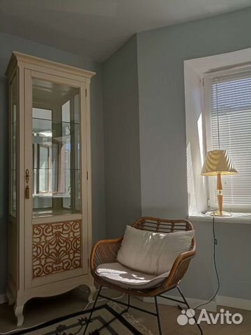 Шкаф витрина