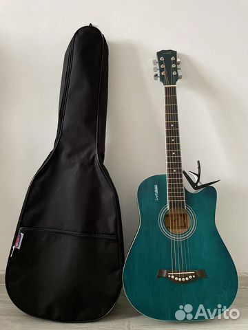 Акустическая гитара