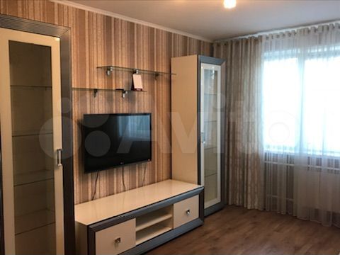 2-к. квартира, 60 м², 2/9 эт.