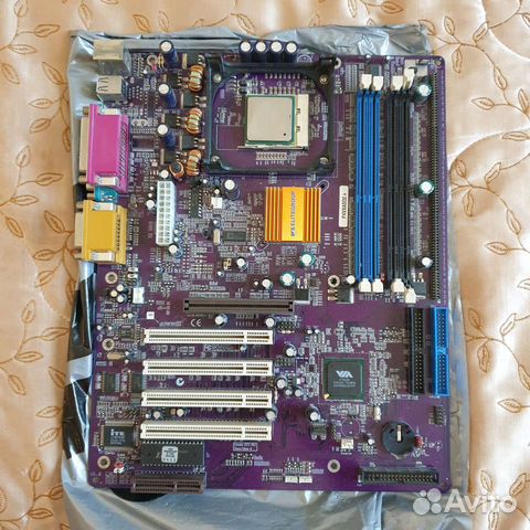 Материнская плата с процессором