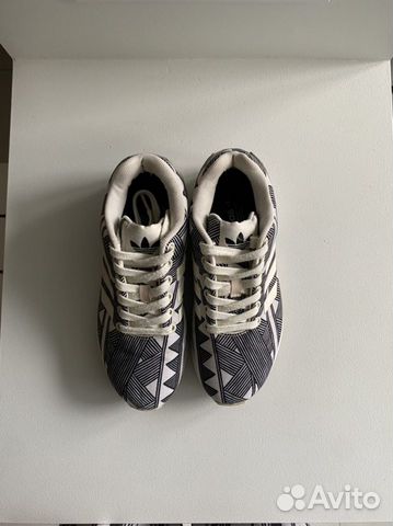 Кроссовки Adidas