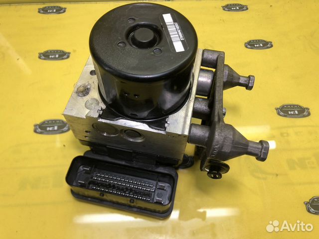 Блок ABS mercedes w204 C350 C300 M276