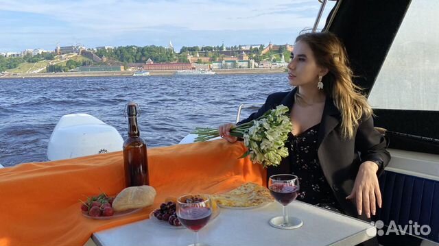 Прогулки на катере, прокат катера, вейкборда