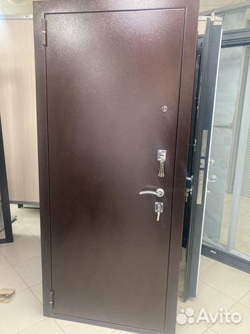 Дверь входная металлическая