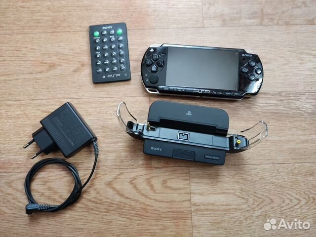 PSP 3008 + Редкая Док-Станция sony PSP-S340