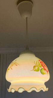 Продам люстру