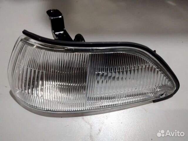 Фонарь указателя поворота toyota carina