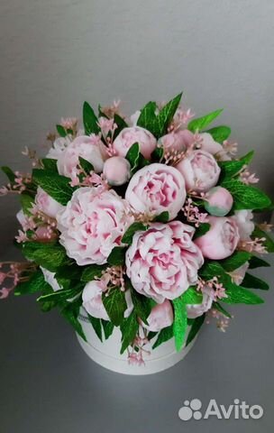 Дизайнерский букет. Пионы Розы Тюльпаны лилии орхи