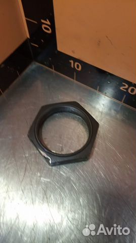 Гайка задней ступицы колеса SW 105-6 renault