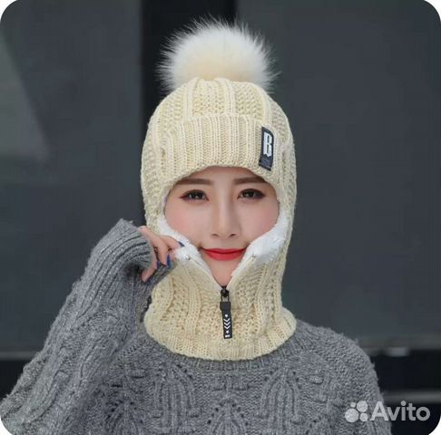 Шапка женская вязаная белая