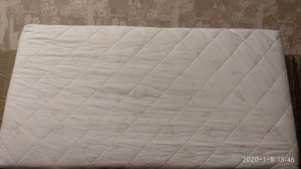 Продается детский матрас в кроватку