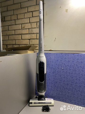 Пылесос Bosch BCh6ATH25 (нерабочий)