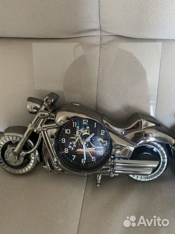 Часы аксессуар