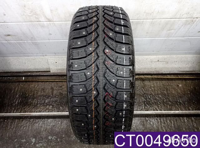 Bridgestone Blizzak Spike-01 225/55 R17 96T