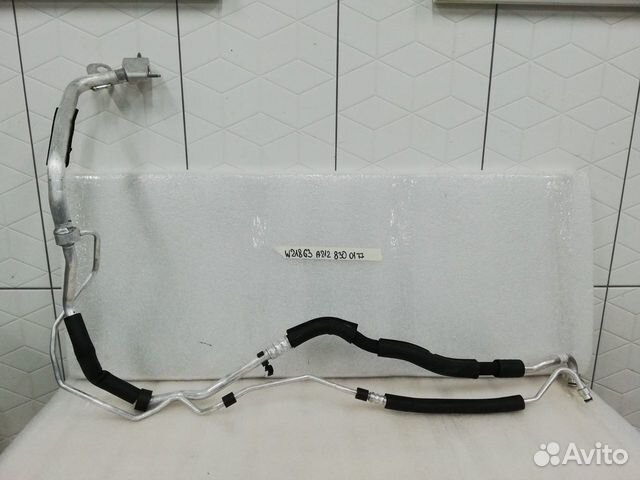 Трубка кондиционера Mercedes W212 W218 63