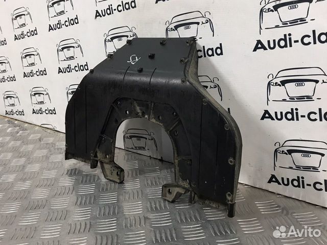 Воздуховод Audi RS5 RS4 8T0301258