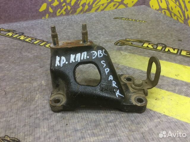 Кронштейн коробки левый МКПП Chevrolet Spark Спарк