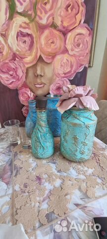 Ваза для цветов и бутылка для напитков дизайн