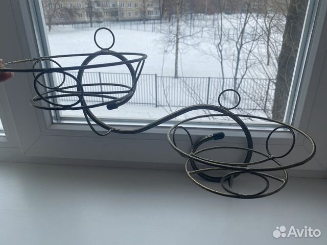 Подставка для цветов настенная