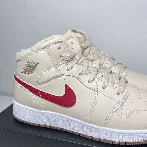 Nike Air Jordan 1 Mid Fleece White (6/6.5/7y)