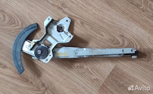 Стеклоподъёмник передний правый Hyundai Matrix