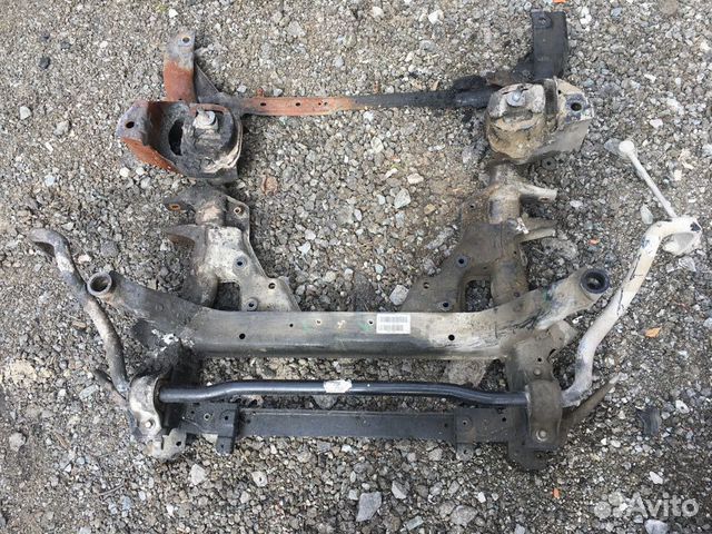 Балка подрамник передний BMW X5 X6 E70 E71