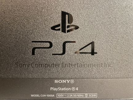 Playstation 4, Model CUH-1000A