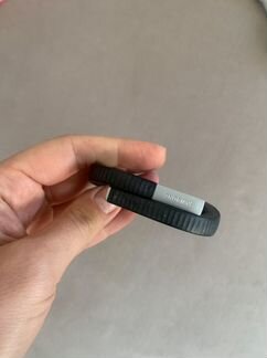 Фитнес браслет jawbone с зарядкой
