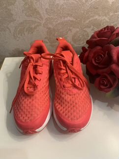 Кроссовки Adidas, размер 33