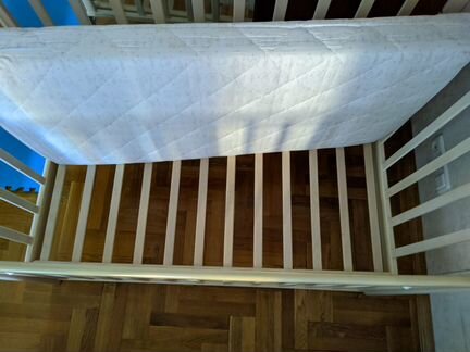 Кроватка детская в комплекте